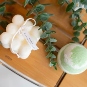 Nostalgia Import Bubble Candle - White* Decorative Candles