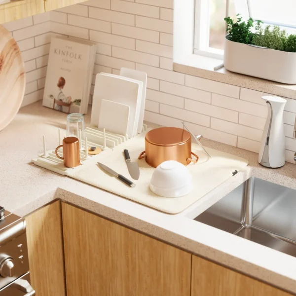 Umbra Drying Rack With Mat - Peg* Maintenance & Cleaning