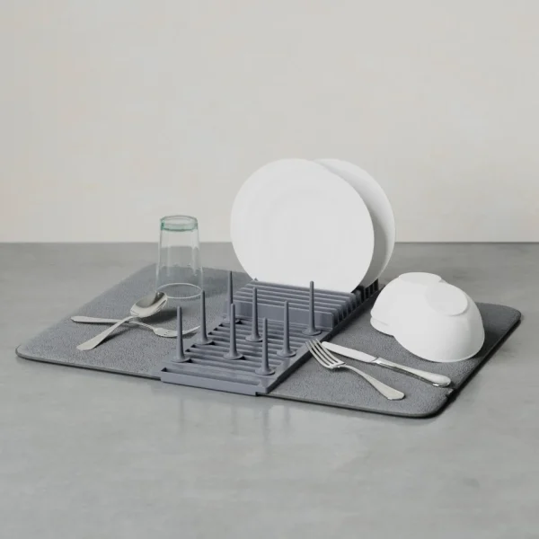 Umbra Drying Rack With Mat - Peg* Maintenance & Cleaning