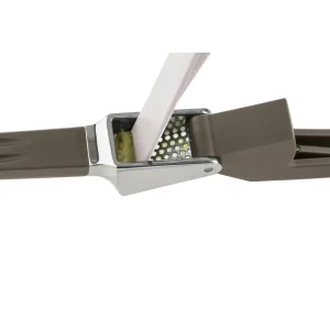 Ricardo Garlic Press* Preparation & Cooking