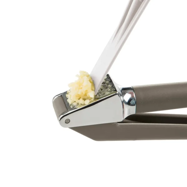Ricardo Garlic Press* Preparation & Cooking