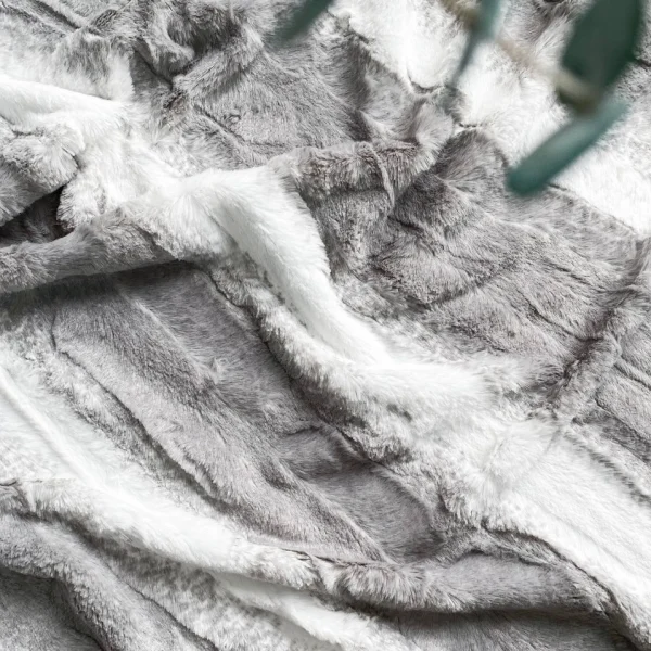Agence K Kozy Throw - Deluxe* Throws