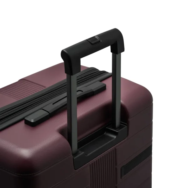 Bugatti Medium 24" Luggage - Hamburg* Large & Medium Luggages