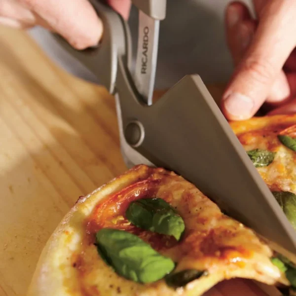 Ricardo Pizza Scissors* Preparation & Cooking