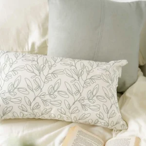 Les textiles Patlin Plain Cushion - Sage Green* Cushions