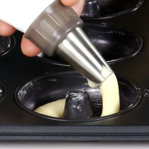Ricardo - Donut Mould* Preparation & Cooking