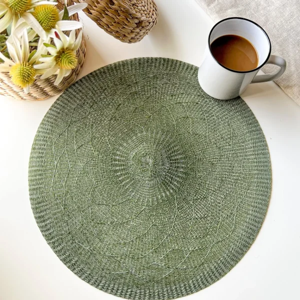 Nostalgia Import Round Placemat - Green* Tablecloths, Placemats & Napkins