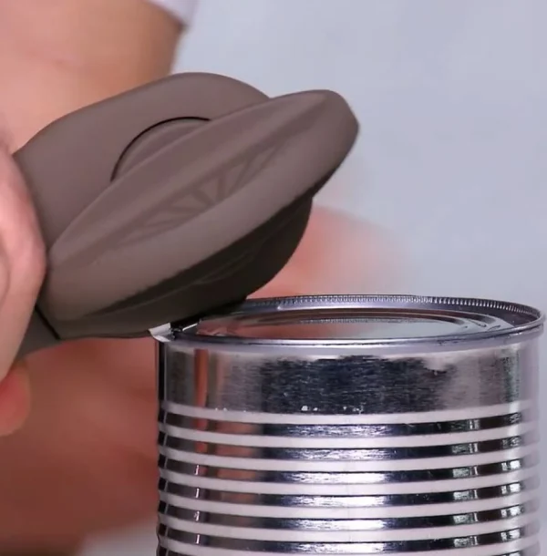 Ricardo Safety Can Opener* Preparation & Cooking