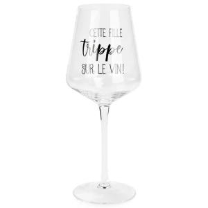 Attitudes Import 2 Wine Glass - Cette Fille Trippe Sur Le Vin* Products With Text